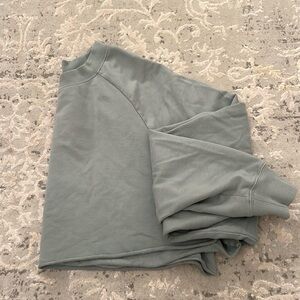 Cropped alo yoga sweater